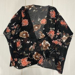 Beautiful Floral Color Swatch Womens Medium Kimono Imperfect Wrap Cardigan